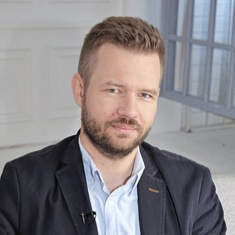 dr hab. Dominik Olejniczak